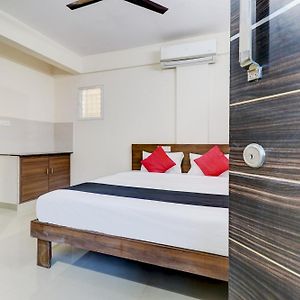 Hotel O Elite Lifestyle Red Rose Near 7D Voyage